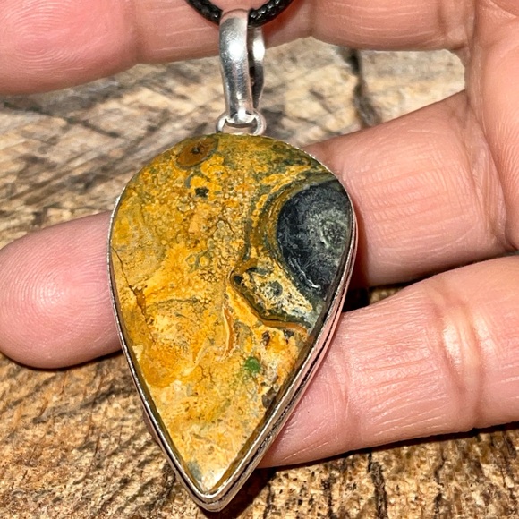 Bumblebee Jasper Pendant 2 1/4” - Picture 5 of 8